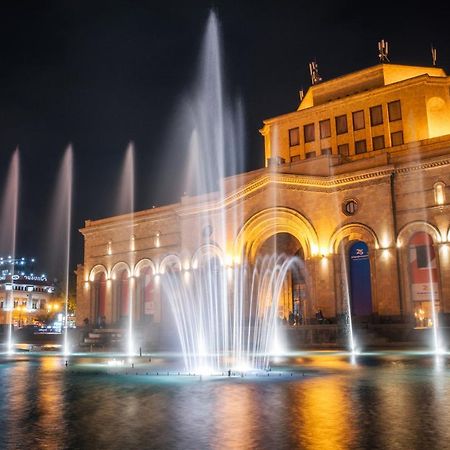 Opera House Apartment Yerevan Exterior photo